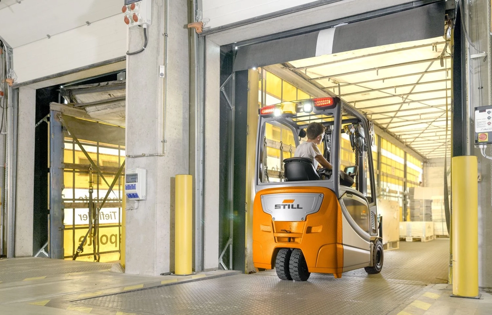 RX 20 Electric Forklift