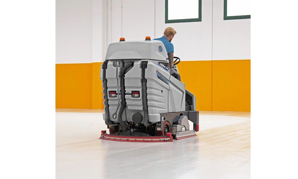 M1100-R Ride-on scrubber dryer 