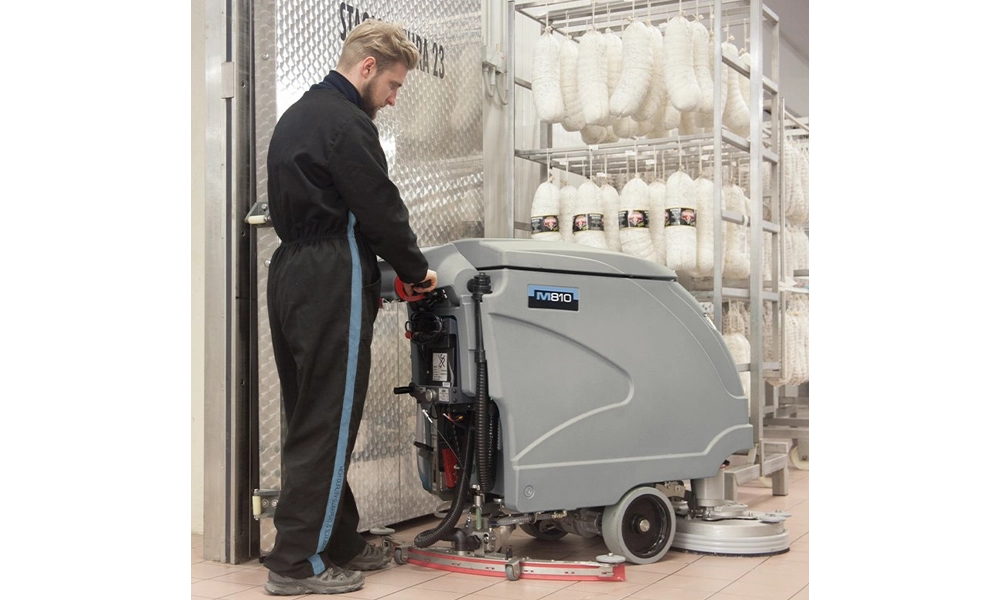 M810  Industrial Scrubber Dryer  
