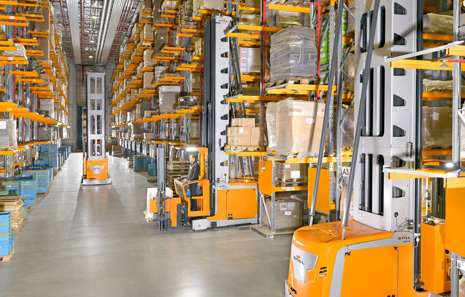 MX-X Very narrow aisle trucks (VNA)