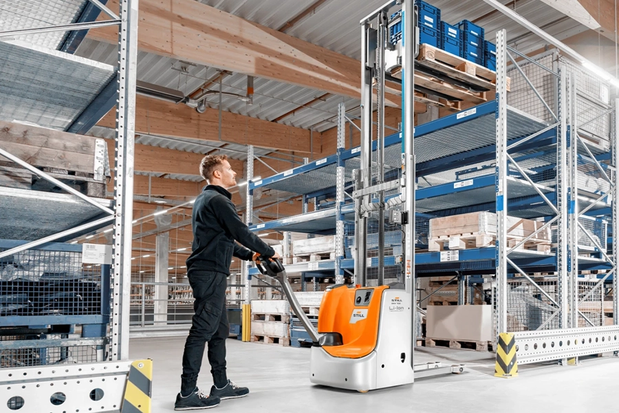 Electric Pallet Trucks for sale UAE